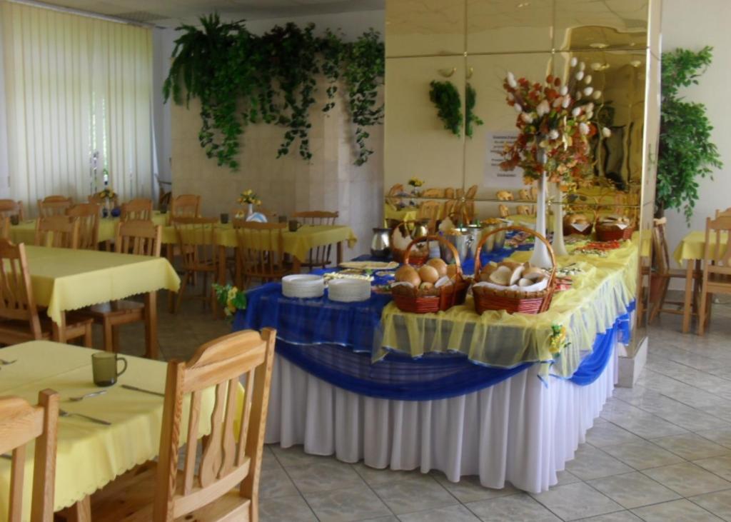 Perelka Natura Tour Hotel Cisna Kültér fotó