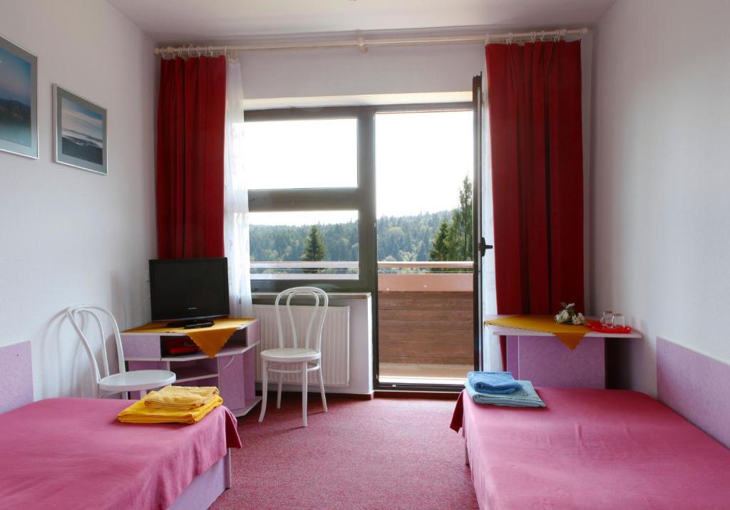 Perelka Natura Tour Hotel Cisna Kültér fotó